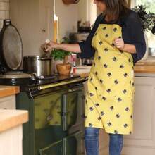 Bee Apron - 100% Cotton, Adjustable Neck, Double Pockets, Vibrant British Design - Default - View 4