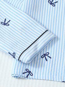 مجموعة بيجامة مكونة من 2 قطعة، طباعة الفيونكة المخططة، ملابس علوية كم طويل ياقة وبنطلون فيونكة، ملابس نوم وملابس منزلية للنساء، موسم الخريف/الشتاء، ملابس باللون الأزرق الفاتح الرائع - الأزرق - مشاهدة 5