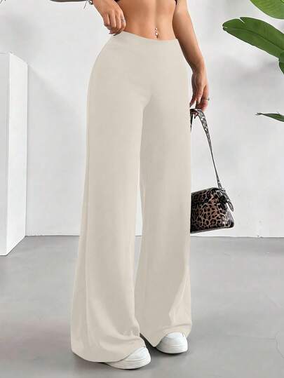 Pantalones rectos de cintura alta y pierna acampanada