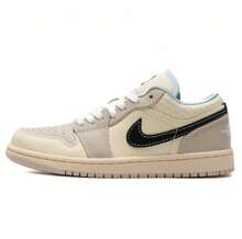 Nike 女士复古低帮休闲运动鞋