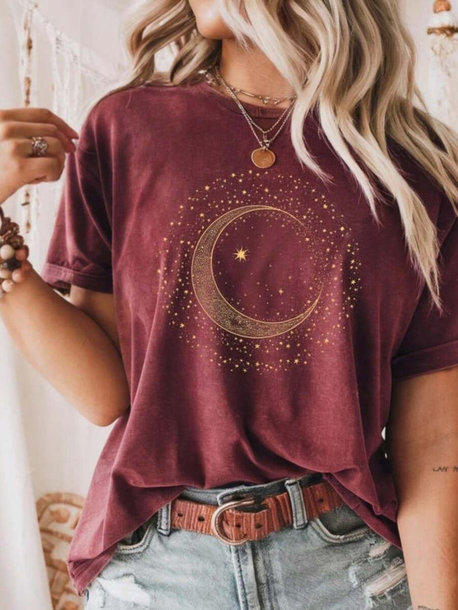 Tshirt Feminina Estilosa Camisa Estampada Círculo de Lua e Poeira das Estrelas Estampada Lançamento Camiseta 100% Algodão Camisetão Solta Oversized Plus Size Camiseta - Vinho - Visão 1