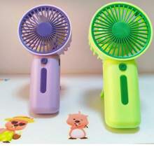 1 pezzo Mini ventilatore portatile alimentato a batterie 2xAAA (batterie non incluse) per il ritorno a scuola