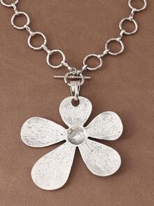 SUPBORA 1pc Silver Color Large Hammered Flower Pendant Chunky Chain Statement Necklace Suitable For Women's Daily Wear 18"+2" Extend Chain - Silver - View 4