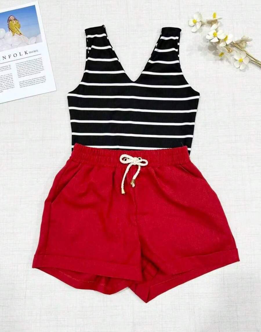 Women's Short Linen Shorts With Elastic Waistband - Red - View 1
