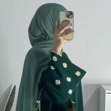 1 件新款时尚奢华菊花刺绣袖设计穆斯林女式长袍，适合女性日常穿着，经典百搭穆斯林吉尔巴布长袍 - 彩色 - 查看 19
