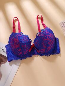 Bộ đồ lót nữ Temptuelle thời trang, lãng mạn, gợi cảm với ren phối màu tương phản, gồm quần lọt khe và áo ngực, cổ chữ V sâu, nâng đỡ tốt và thoải mái với cúp ngực BC. - Màu xanh lam - Xem 5