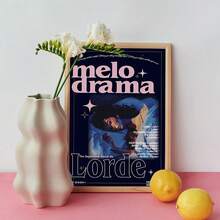 1 件 Lorde 海报印刷品 _ 艺术家海报 _ 流行音乐礼品 _ 流行音乐海报印刷品帆布画房间装饰墙面艺术客厅装饰办公室装饰卧室装饰厨房装饰浴室装饰墙面装饰家居装饰海报无框