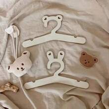 5件套卡通兔耳朵儿童衣架，木质晾衣架，情人节礼物 - 米色 - 查看 1