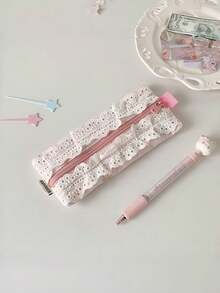 1 件蕾丝边铅笔袋学生极具吸引力的便携式文具收纳袋手写材料收纳袋铅笔盒，学生有趣的 INS 文具袋，女孩便携式铅笔盒袋，生日礼物，送给好朋友和同学的礼物，适用于青少年办公和学校用品，适合学校/辅导/办公室/中小学生/男孩和女孩/办公室工作人员/返校礼物。