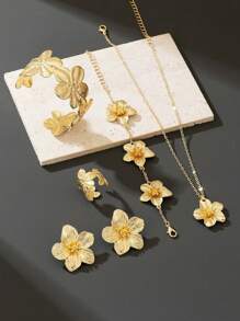 1 Set Luxury Elegant Floral 5-Petal Pendant Necklace, 1 Pair Earrings, 1 Necklace, 1 Bracelet, 1 Ring Set - Suitable For Wedding, Engagement, Date, Party, Fashion Jewelry Gift For Women