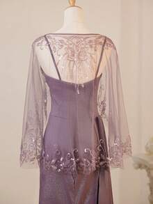 全新浪漫紫色蕾丝披肩搭配优雅细肩带连衣裙，带披肩的礼品套装 - 淡紫色 - 查看 8