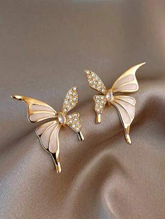 1 Pair Elegant Luxury Oil Drop Butterfly Stud Earrings