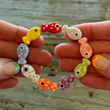1PC Summer Seaside Resort Style Cartoon Color Bead Blue Ceramic Small Fish Bracelet, Ins Style Ocean Element Bracelet Blue Wave Point Small Fish Beaded Hand, Suitable For Daily Commuting, Seaside Resort Wear, Sisters Girlfriend Bracelet, Family, Friends, Girlfriend Gift, Summer Gift, Holiday Gift