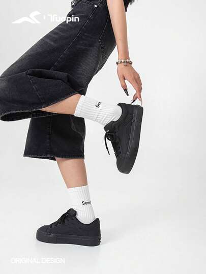 TUOPIN Tuopin Black Shoes Women Campus Simple Sneakers Women Solid Color Casual Shoes Breathable Basics Trainers Original Design Lace-Up Modern Fashionable