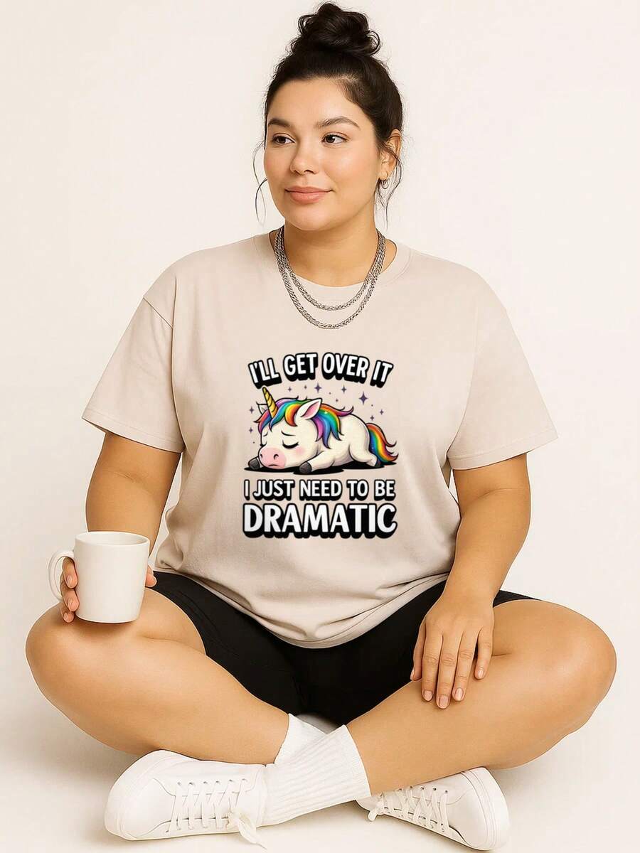 Oversized Style For Women, Cute Cartoon Unicorn T-Shirt With Funny Words "I'll Get Over It I Just Need To Be Dramatic First " Tee, Oversize Type Shirt For Women, Perfect For Holiday Parties Or Gift Giving, Soft And Comfortable - 奶油色 - 查看 1