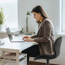 Nalupatio Modern Bar Stool, Adjustable Swivel Bar Stool, Bar Height Bar Stool With High Backrest, Easy To Assemble, Suitable For Restaurant, Kitchen,Black - 黑色 - 查看 4