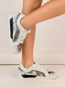 Spring/Summer New Flat Snake Skin Pattern Genuine Leather Casual White Sneakers, Versatile Sport Shoes - WHITE & SILVER - View 3