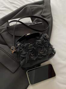Nuova borsa a tracolla elegante e alla moda con design floreale tridimensionale a colore unito, leggera e versatile, con fibbia in metallo, adatta per lo shopping, portafogli, shopping, giovani donne, studenti universitari, nuovi arrivati e impiegati. Molto adatta per uffici, università, lavoro, affari, pendolarismo, attività all'aperto, viaggi e uscite.