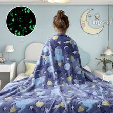 A Flannel Luminous Blanket With Cosmic Elements, A Children's Cover Blanket. It Uses High-Quality Flannel Fabric, Which Is Soft And Skin-Friendly, And Is More Suitable For Children To Use, As If They Are In The Vast Universe, And The Romance Of The Night Begins From This Moment.