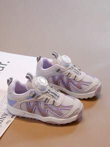 1 双网眼透气男女儿童校园风格运动鞋，时尚百搭防滑舒适透气衬里，适合返校户外多功能运动鞋