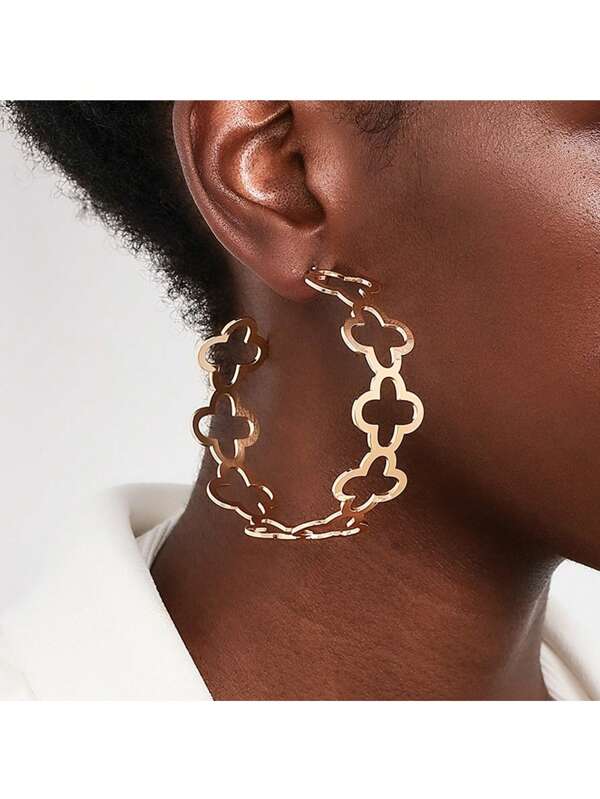 1 Pair Fashionable Hollow Clover Metal Hoop Earrings For Women, Elegant Jewelry For Daily Wear And Party, Gift Item