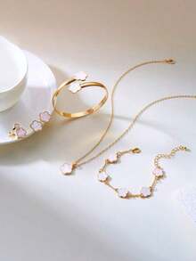 6pcs Vintage Gold Plated Carved 5-Petal Flower Pendant Necklace Bracelet Ring Earrings Jewelry Set For Women [Random Tassel - trắng - Xem 5