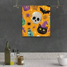 Un set de 2 toallas con temas de Halloween con patrones impresos de fantasmas y gatos negros, decorados con cuadrículas, lavables a máquina, resistentes al calor, absorbentes y reutilizables. Es un regalo ideal para la decoración de la habitación, toallas de cocina y baño, decoración de fiestas y decoración del hogar.