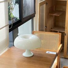 1 pezzo Lampada da scrivania a fungo alimentata USB, lampada da comodino moderna, luce notturna piccola, ornamento decorativo