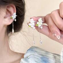 1 件原创花卉流苏耳夹，无需穿孔，精致女式耳夹，高端感觉，春夏婚礼的完美时尚礼物