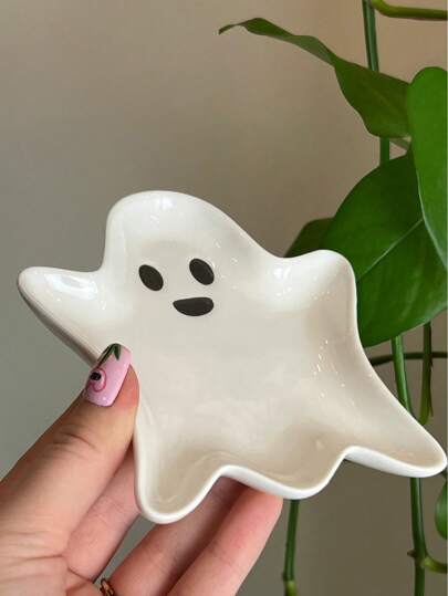 1pc Cute Ghost Decorative Tray Ceramic Ghost Shaped Tray Holiday Jewelry Organizer Storage Tray Decorative Trinket Dish Adorable Ghost Candy Bowl For Party Favors Holiday Home Room Party Decorations And Christmas Gifts