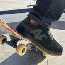 Men's Original Casual Skater Sneakers New Release Sporty Casual Lace Up Outdoor