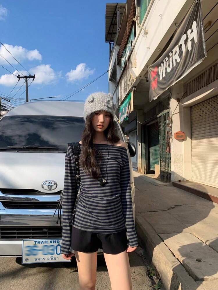 女性用スクープネック ボーダー長袖Tシャツ、新デザイン、スリムフィット、スタイリッシュなカジュアルトップス、春 - グレーブルーのストライプ - 見る 3