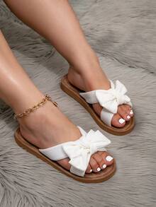 新款原创设计加宽蝴蝶结装饰凉鞋（比常规款宽2码），欧美风时尚百搭，浪漫迷人，适合日常通勤、户外购物等场合。 - 白色 - 查看 4
