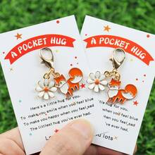 1pc/2pcs/5pcs Fox & Daisy Keychains With "A POCKET HUG" Comfort Card - Cute Animal Keychain, Ideal For Birthday, Wedding,Cheer-Up & Friendship S,Perfect For Friend,Family,Daily Bag Charms And Backpack Decoration,Suitable For Men And Women. Halloween Accessories Teachers Day Christmas Gift Ideas Bag Accessories Lanyards With Id Holder Car Accessories