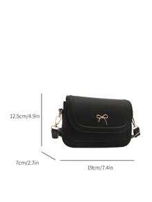 迷你时尚纯色翻盖马鞍包，女士多功能蝴蝶结金属装饰单肩斜挎包，适合购物、携带钱包、休闲外出，适合年轻女性、大学生、职场新人、白领。也非常适合办公室、大学、工作、商务、通勤、户外活动、旅行和郊游。 - 黑色 - 查看 9