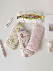 1 件蕾丝边铅笔袋学生极具吸引力的便携式文具收纳袋手写材料收纳袋铅笔盒，学生有趣的 INS 文具袋，女孩便携式铅笔盒袋，生日礼物，送给好朋友和同学的礼物，适用于青少年办公和学校用品，适合学校/辅导/办公室/中小学生/男孩和女孩/办公室工作人员/返校礼物。