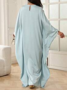 Đầm maxi dáng rộng, thanh lịch, sang trọng bằng satin màu xanh bạc hà nhạt dành cho nữ của Unadoll, thích hợp cho đám cưới, tiệc tùng, ăn tối hoặc kỳ nghỉ. - Màu xanh nhạt - Xem 5