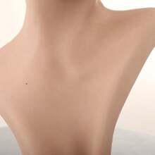 化妆升级 - 假发展示用硅胶头模，假发沙龙展示头模，模拟面部特征，以及化妆模型工厂使用的带底座和针头插入装置的COS头模，用于日常假发造型和修剪。