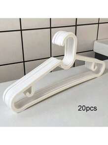 Pacote com 40/20/10 cabides finos de plástico preto, leves e resistentes, economizam espaço, adequados para pendurar camisetas e camisas, cabides finos, design antiqueda