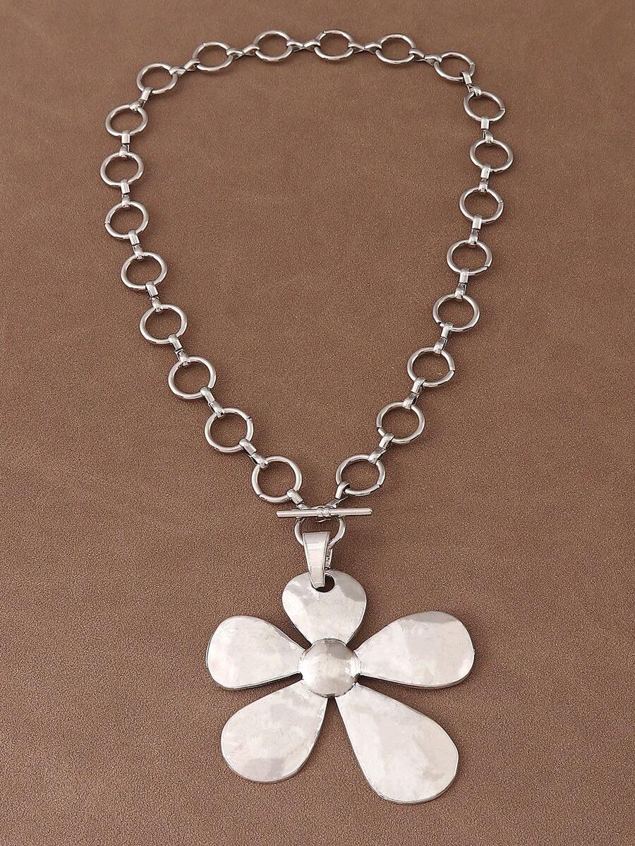 SUPBORA 1pc Silver Color Large Hammered Flower Pendant Chunky Chain Statement Necklace Suitable For Women's Daily Wear 18"+2" Extend Chain - Silver - View 1