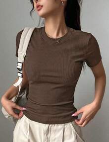 Women's Short Sleeve Ribbed Premium Comfortable  T-Shirt - 鏽棕色 - 查看 1