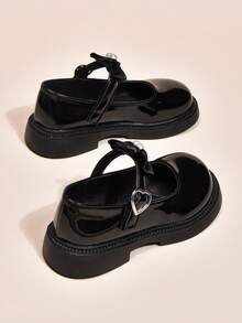 زوج من الأحذية السوداء المسطحة للبنات، أحذية جلدية ناعمة ذات أصابع مربعة، أحذية أميرة أنيقة وجميلة، أحذية مدرسية كاجوال، مناسبة للربيع والخريف وجميع المواسم