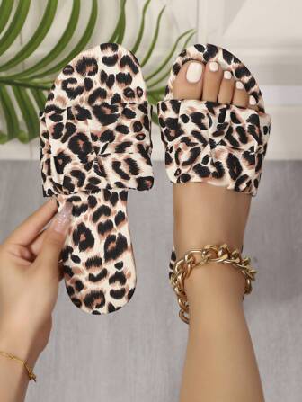 1 par de sandalias con diseño de volantes y estampado de leopardo para niña, suaves y cómodas, chanclas casuales para playa en primavera/verano