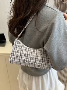 Fashionable & Versatile Plaid Shoulder Bag For Commuting & Casual Use - Black - View 5