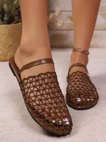 新款欧美风格后绑带渔网平底凉鞋，镂空舒适女士沙滩拖鞋