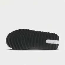 Nike 女款 Air Max Dawn 全新缓震舒适复古跑鞋