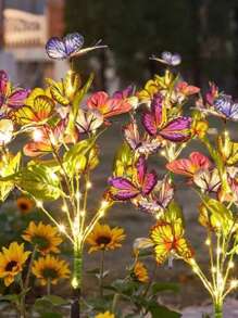 1/2 Peças Luzes de Árvore com Borboletas Alimentadas por Energia Solar com 17 Borboletas Realistas, Luzes Solares de Flores Artificiais, Luzes Solares para Gramado Externo, Adequadas para Decoração de Jardim, Pátio e Varanda, Acessórios para Quarto, Festa e Sala de Estar
