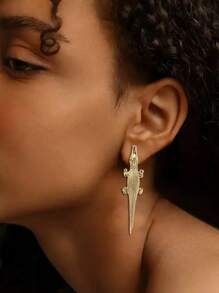 Orecchini a bottone minimalisti in stile fashion hip hop, con design unico a coccodrillo