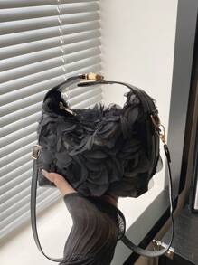 Nuova borsa a tracolla elegante e alla moda con design floreale tridimensionale a colore unito, leggera e versatile, con fibbia in metallo, adatta per lo shopping, portafogli, shopping, giovani donne, studenti universitari, nuovi arrivati e impiegati. Molto adatta per uffici, università, lavoro, affari, pendolarismo, attività all'aperto, viaggi e uscite.