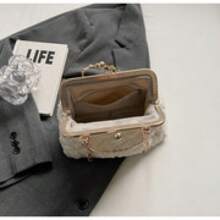 Plush Mesh Clip Opening Shell Bag, Gold Chain And Metal Buckle Decoration, Versatile And Fashionable Evening Bag, Handheld Design, Suitable For Dinner And Everyday Wear. - 米色 - 查看 2